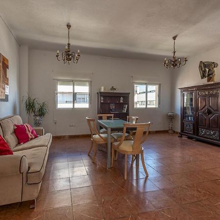 Wide And Traditional- 2Bd 1Bth- Gavidia Sevilla Exteriér fotografie