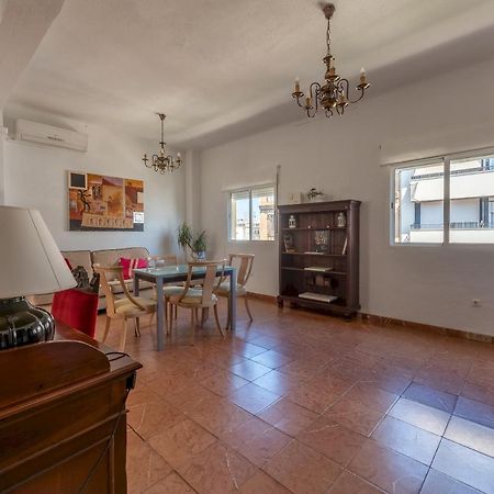 Wide And Traditional- 2Bd 1Bth- Gavidia Sevilla Exteriér fotografie