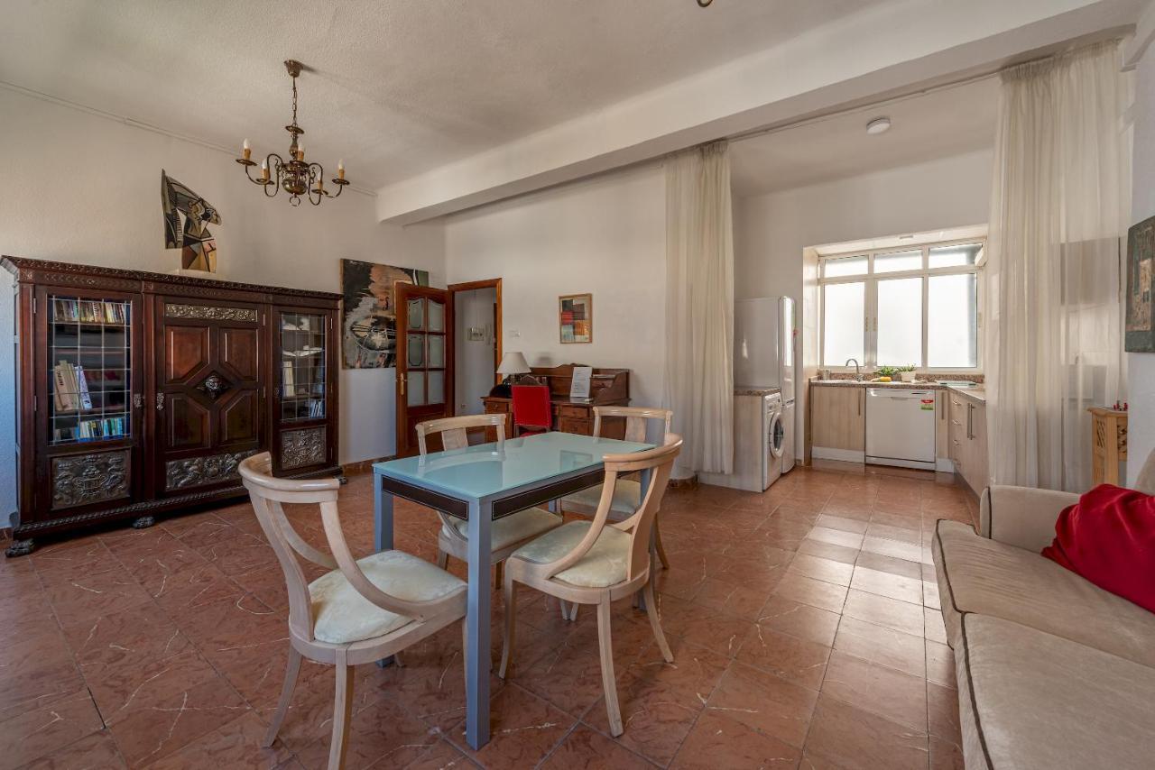Wide And Traditional- 2Bd 1Bth- Gavidia Sevilla Exteriér fotografie